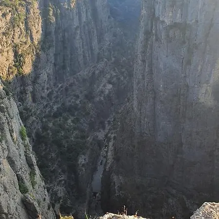 Apartment Rent A *